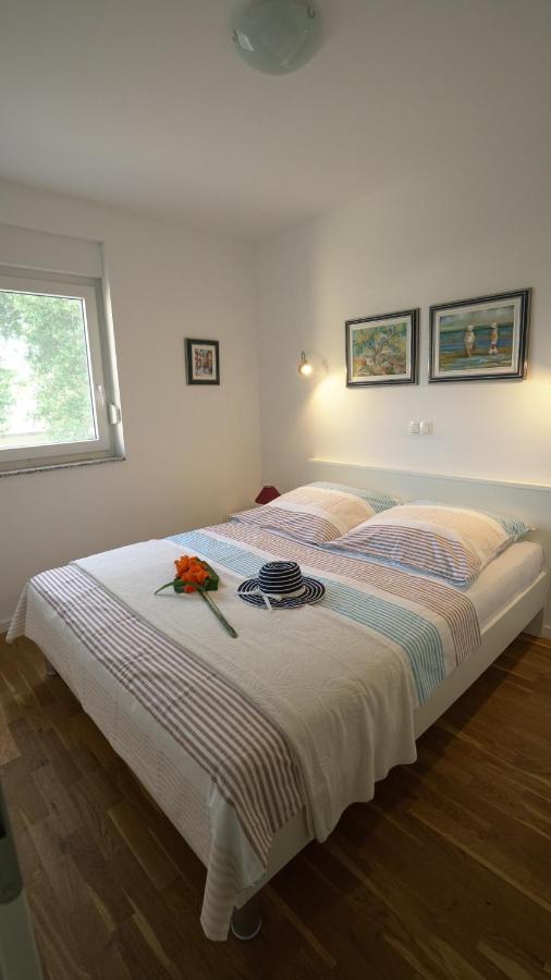 Apartment Lea Nin Eksteriør bilde